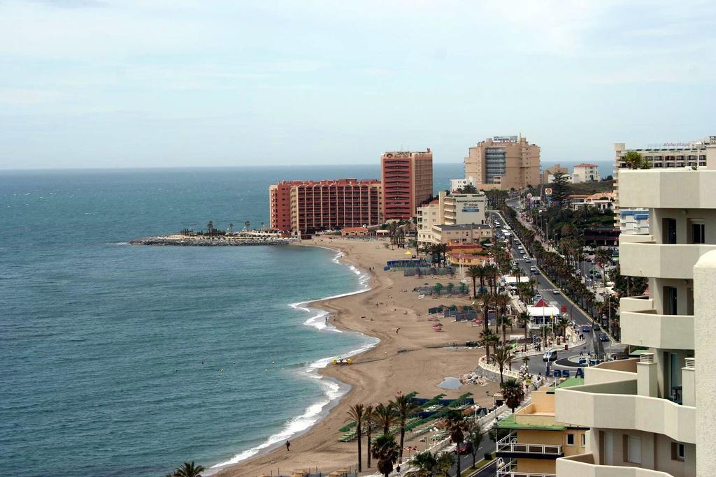 "Vive Benal Beach" Estudios Con Vistas Al Parque Acuatico Benalmádena Kültér fotó